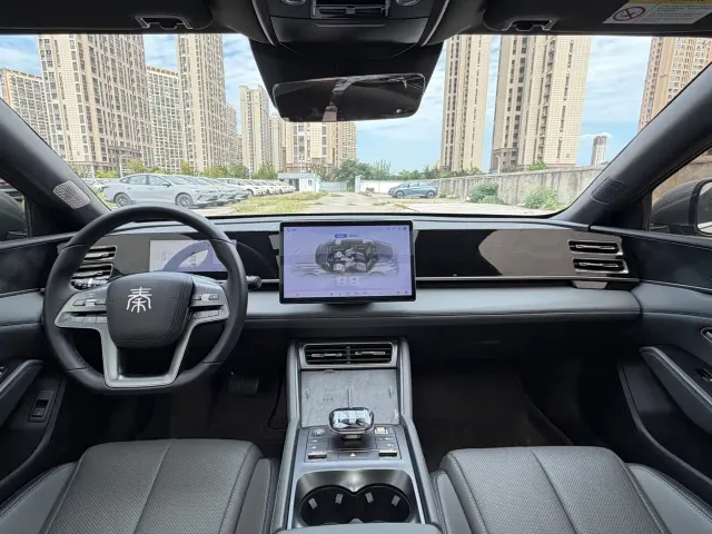BYD Qin L — Фото автомобиля 11