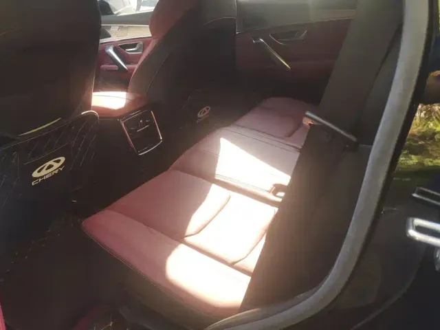 Jetour X70 Plus — Фото автомобиля 11
