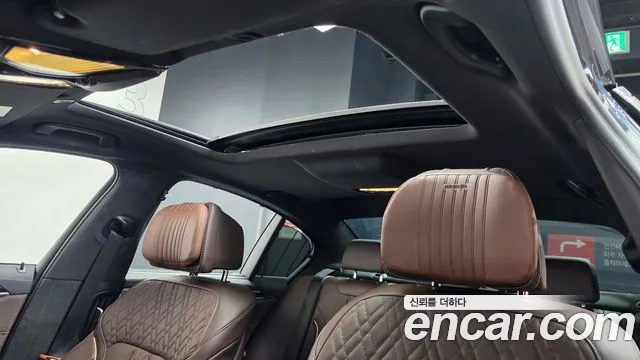 BMW 5 Series G30 — Фото автомобиля 23