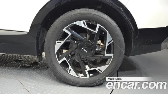 Kia Sportage Sportage 5-е поколение Бензин 1.6 турбо 2WD — Фото автомобиля 21