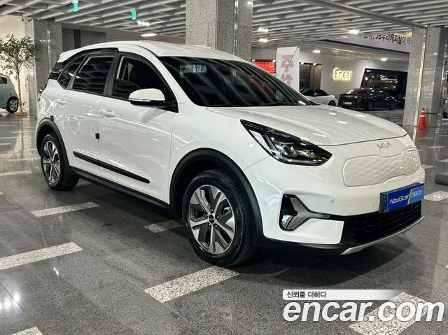 Kia Niro — Фото автомобиля 2