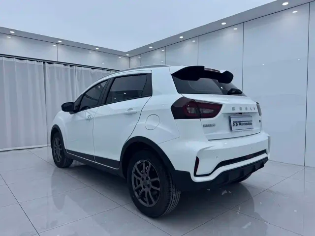 Geely Vision X3 — Фото автомобиля 6