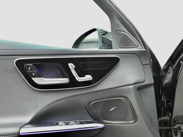 Mercedes-Benz C-Class — Фото автомобиля 20