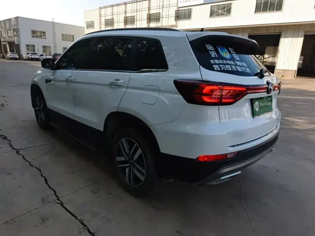 Changan CS75 — Фото автомобиля 4