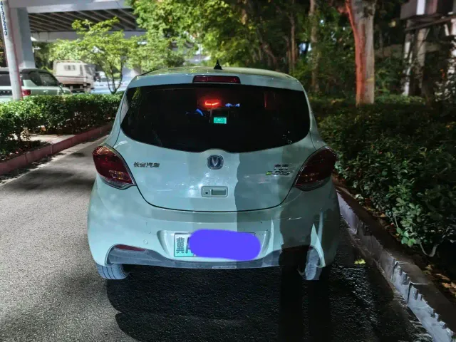 Changan Benben E-Star — Фото автомобиля 4