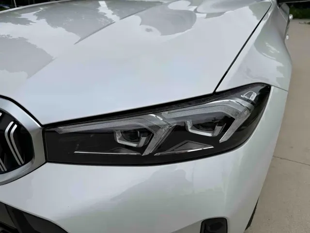 BMW 3 Series — Фото автомобиля 10
