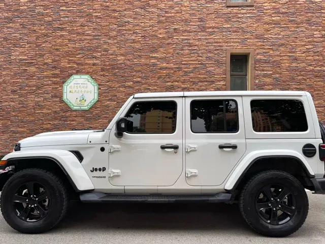 Jeep Wrangler — Фото автомобиля 6
