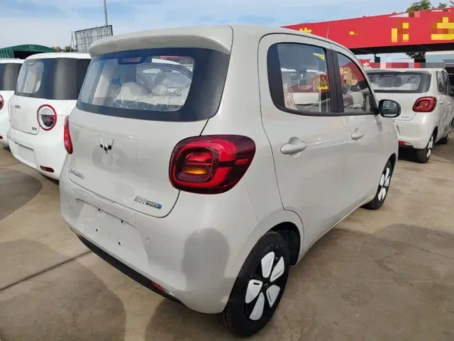Wuling Hongguang Mini EV — Фото автомобиля 6