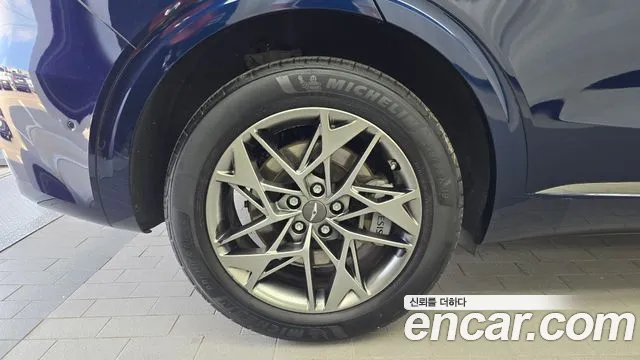 Genesis GV70 2.5T Бензин AWD — Фото автомобиля 5