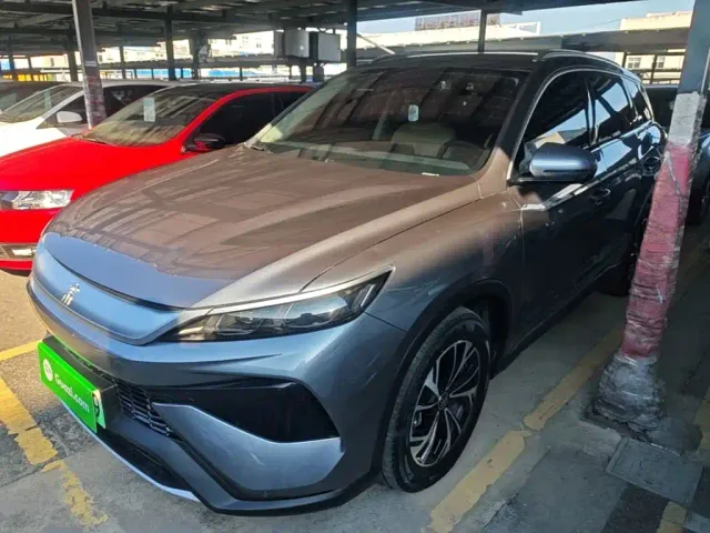 Фотография автомобиля — BYD Song Pro