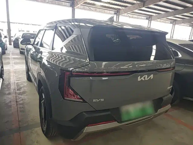 Kia EV5 — Фото автомобиля 4
