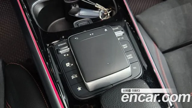 Mercedes-Benz EQA — Фото автомобиля 29