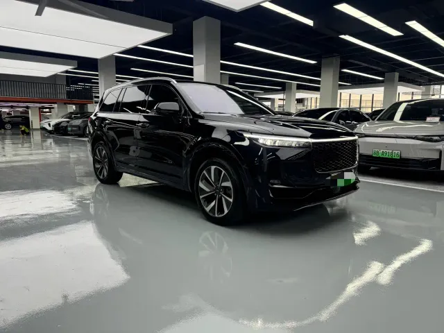 Li Auto ONE — Фото автомобиля 3