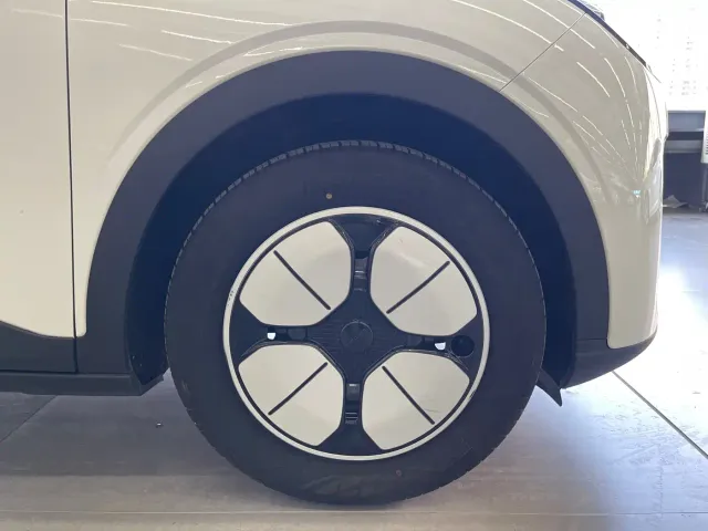 Geely Starry Wish — Фото автомобиля 12