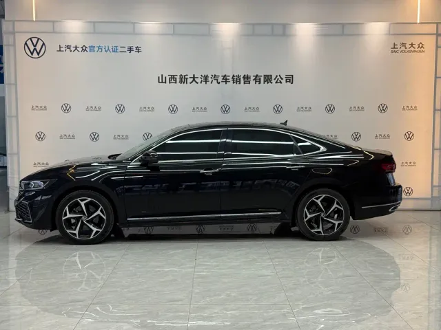 Volkswagen Passat — Фото автомобиля 4