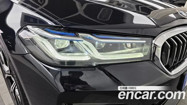 BMW 5 Series G30 — Фото автомобиля 7