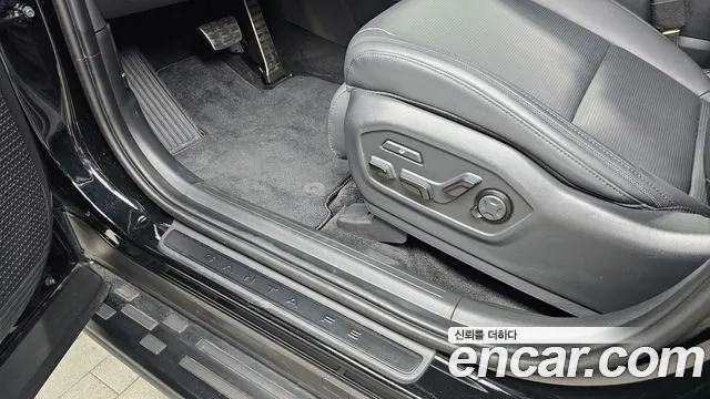 Hyundai Santafe Santa Fe (MX5) Бензин 2.5T 4WD — Фото автомобиля 29
