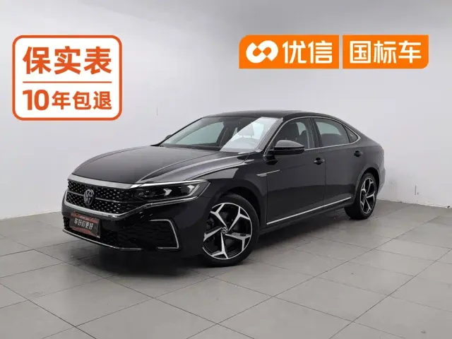 Фотография автомобиля — Volkswagen Passat