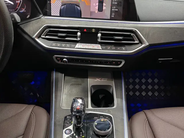 BMW X5 — Фото автомобиля 6