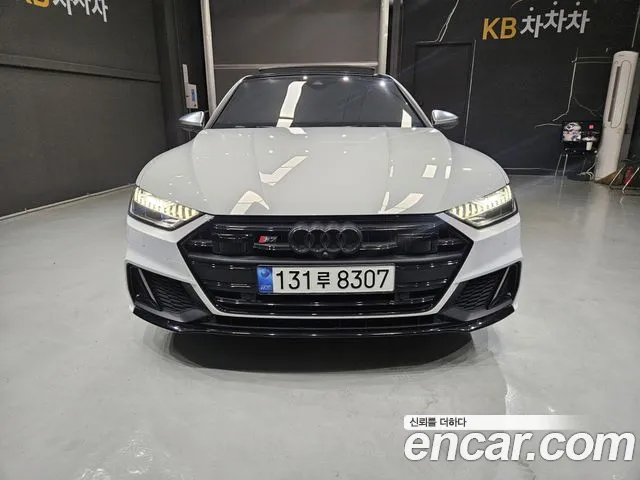 Audi S7 4K — Фото автомобиля 3