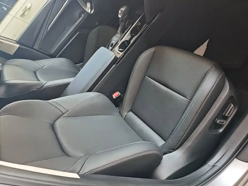 Toyota Camry 2024 Hybrid 2.0HGVP Luxury Edition — Фото автомобиля 19