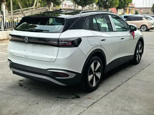 Volkswagen ID.4 X — Фото автомобиля 3