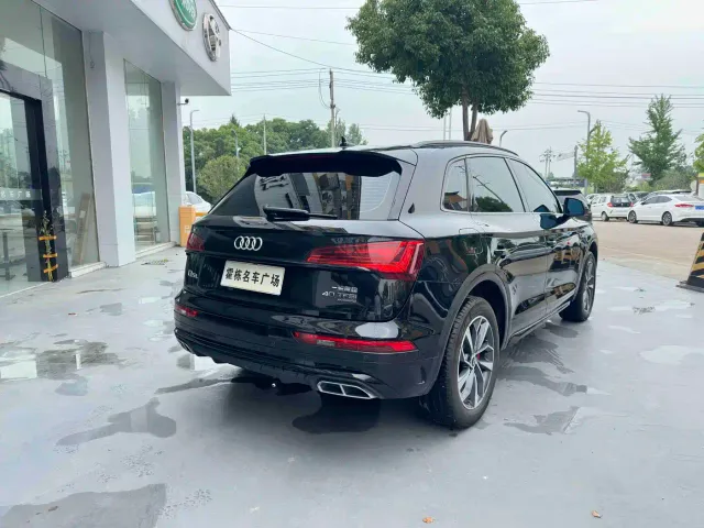 Audi Q5L — Фото автомобиля 6