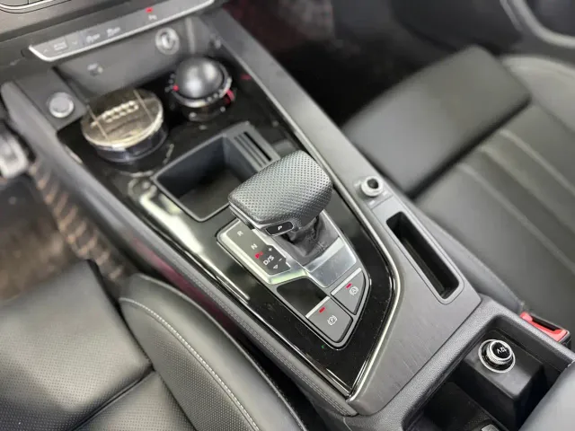 Audi Audi A4L 2024 40 TFSI Luxury Dynamic — Фото автомобиля 9