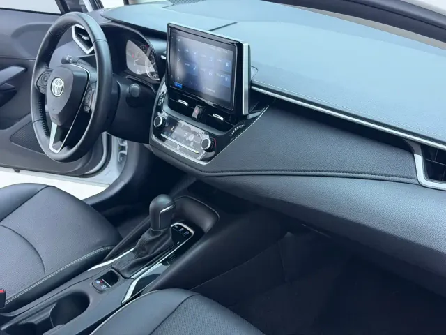 Toyota Corolla — Фото автомобиля 16