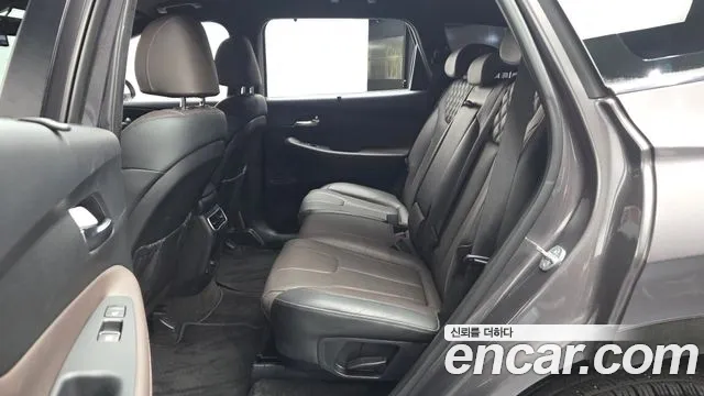 Hyundai Santa Fe Santa Fe (New) — Фото автомобиля 16