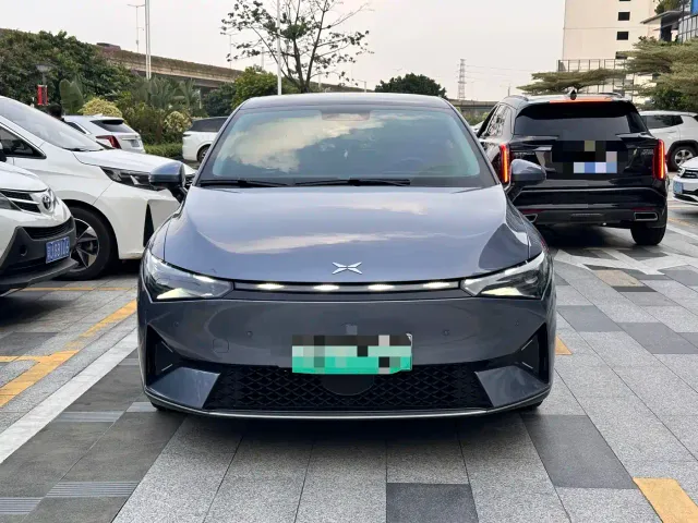 Xpeng P5 — Фото автомобиля 2