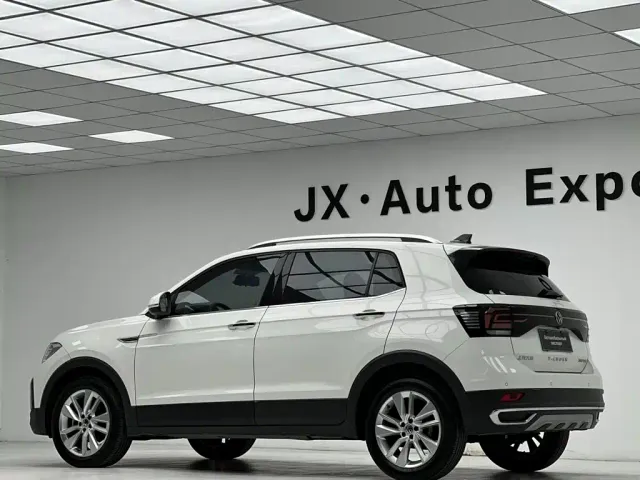 Volkswagen T-Cross — Фото автомобиля 12