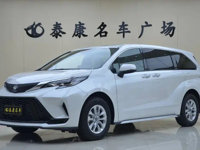 Фотография автомобиля — Toyota Granvia