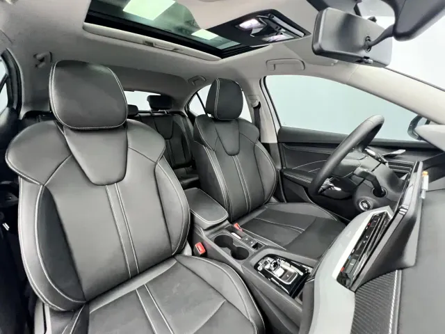 Škoda Octavia 2023 PRO TSI280 Premium Edition — Фото автомобиля 13