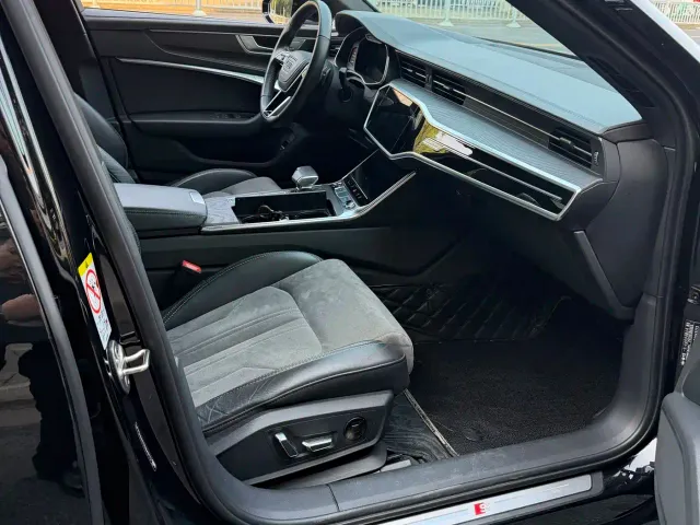 Audi A6L — Фото автомобиля 4