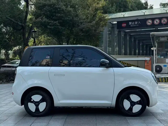 Changan Lumin — Фото автомобиля 6