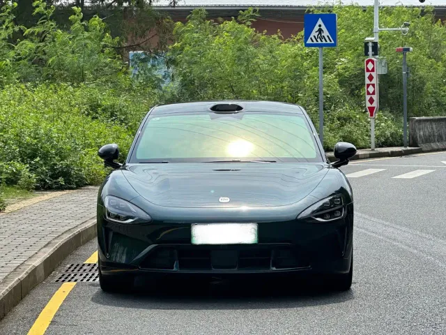 Xiaomi SU7 — Фото автомобиля 3