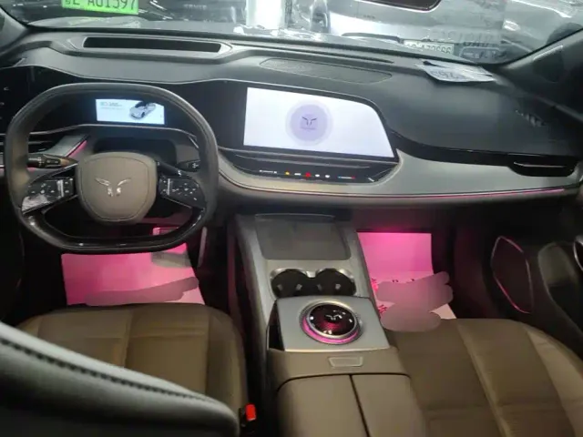 Hongqi Tian Gong 08 — Фото автомобиля 12
