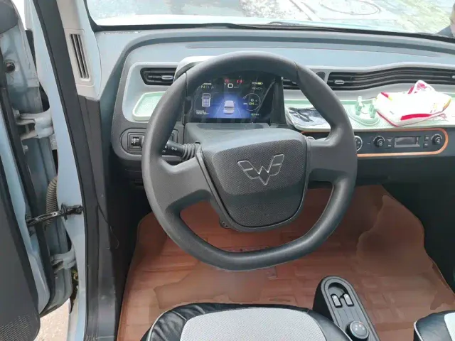 Wuling Hongguang Mini EV — Фото автомобиля 11