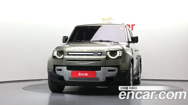 Land Rover Defender — Фото автомобиля 3