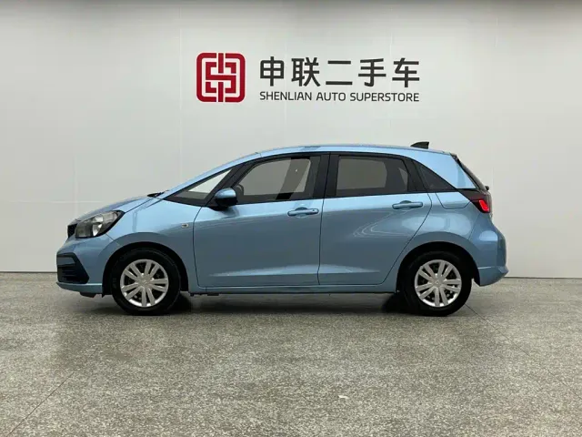 Honda Fit — Фото автомобиля 2