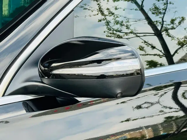 Mercedes-Benz GLE-Class — Фото автомобиля 8