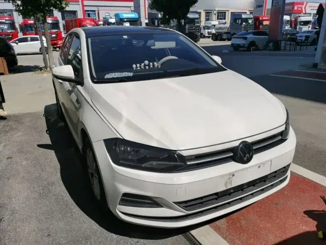Volkswagen Polo — Фото автомобиля 3