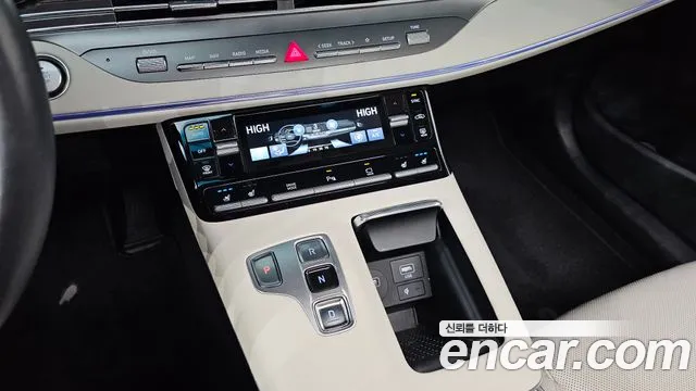 Hyundai Grandeur Grandeur (New) — Фото автомобиля 12
