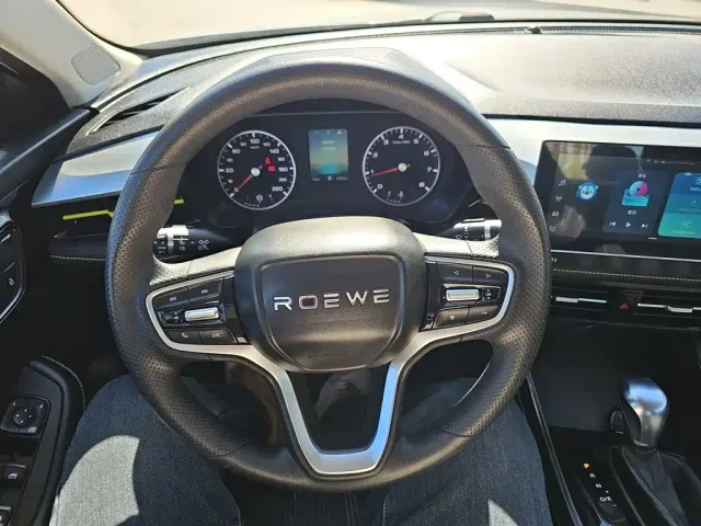 Roewe i5 — Фото автомобиля 8