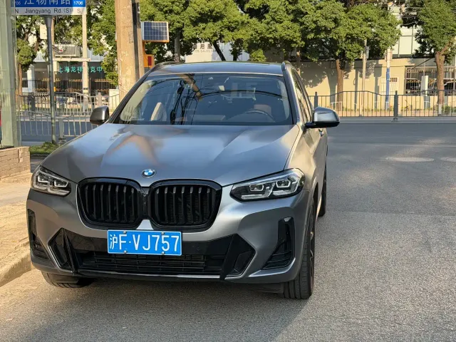Фотография автомобиля — BMW X3