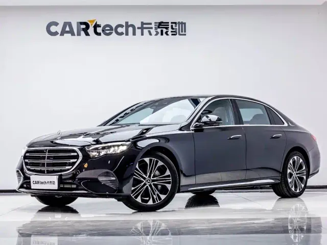 Mercedes-Benz E-Class — Фото автомобиля 2