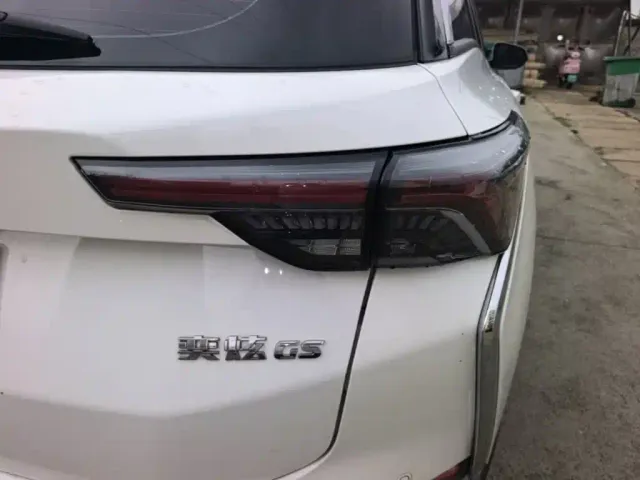 Dongfeng Yixuan GS — Фото автомобиля 7