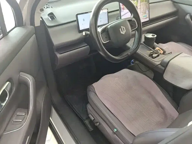 Leapmotor C10 — Фото автомобиля 15