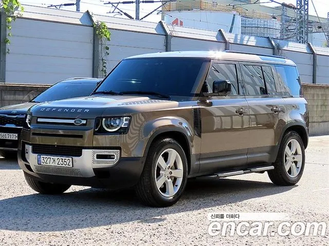Фотография автомобиля — Land Rover Defender L663
